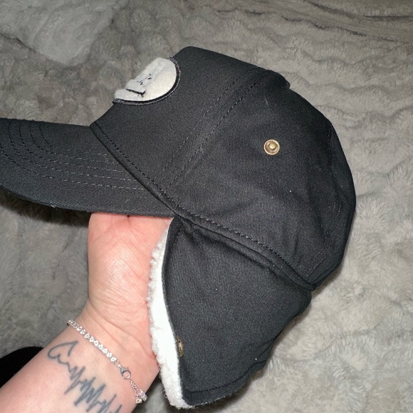 Von Dutch Black and White Logo Cap - Picture 7 of 8
